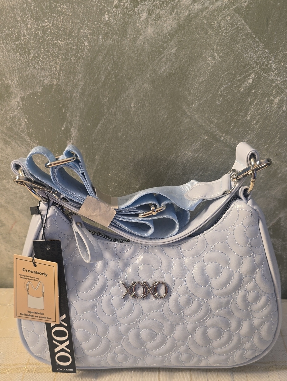 XOXO Vegan Leather Quilted Crossbody Bag in Light Blue, Wide Strap Adjust New - Picture 3 of 6